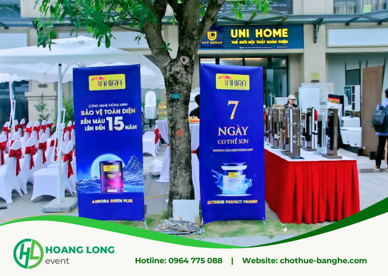 cho thuê chân standee 